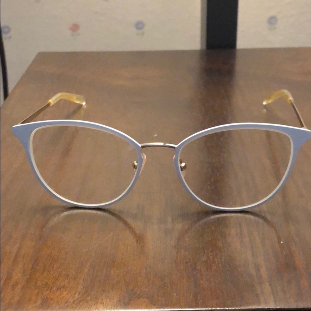 Vera Wang V550 frames